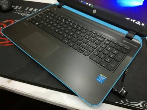 1ST BID TAKES!!!*BEAUTIFUL*HP PAVILION 15*i5-4210U*BEATS AUDIO*R22000 RETAIL*6GB RAM*1000GB HDD